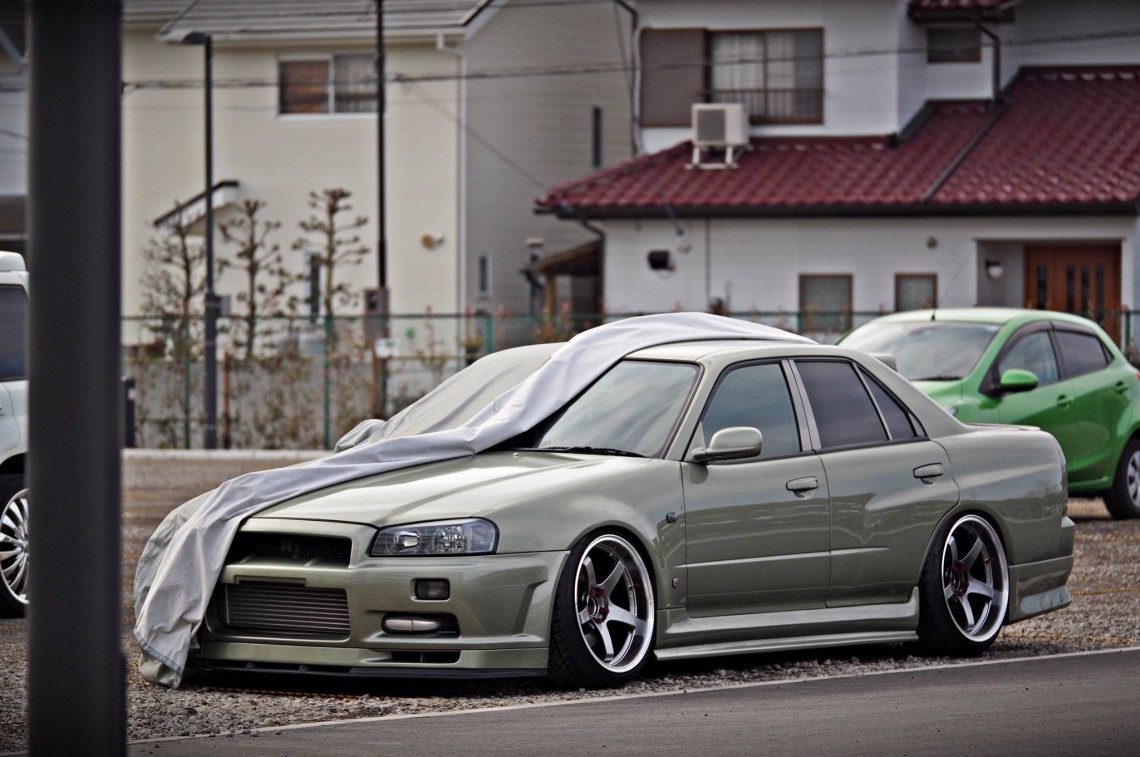 Nissan Skyline r34 stance