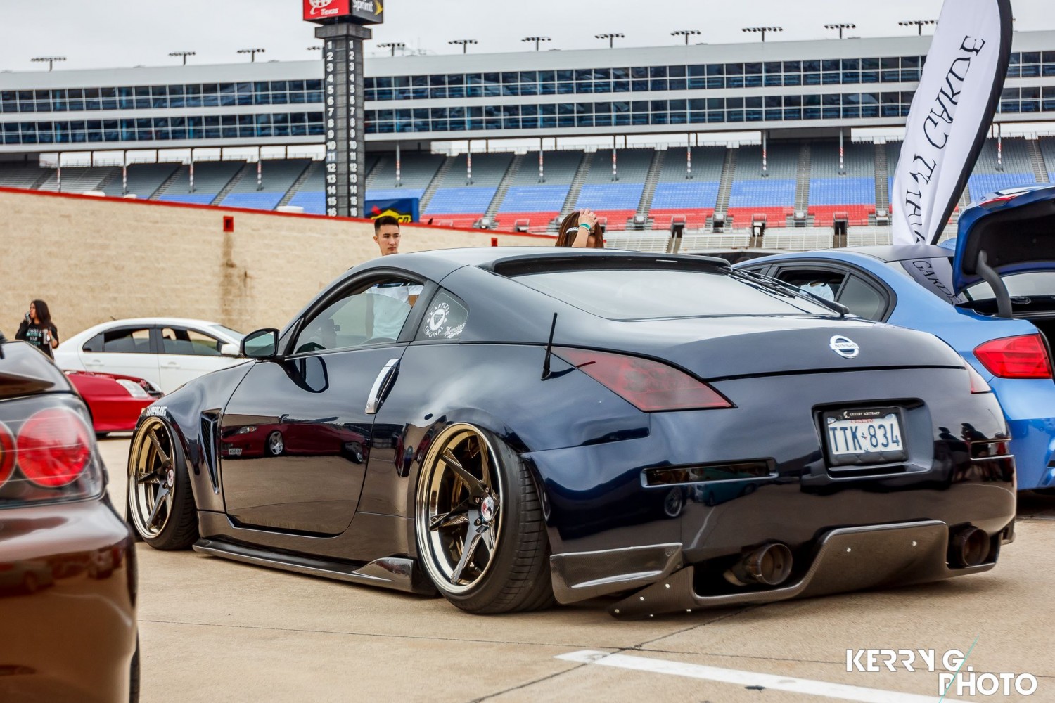 Nissan 350z Red bull