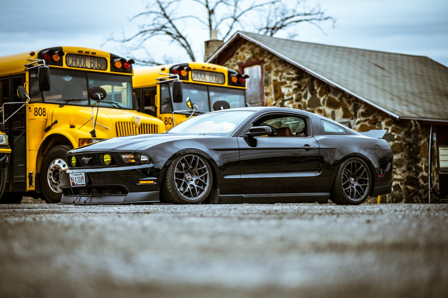 Ford Mustang 65 stance