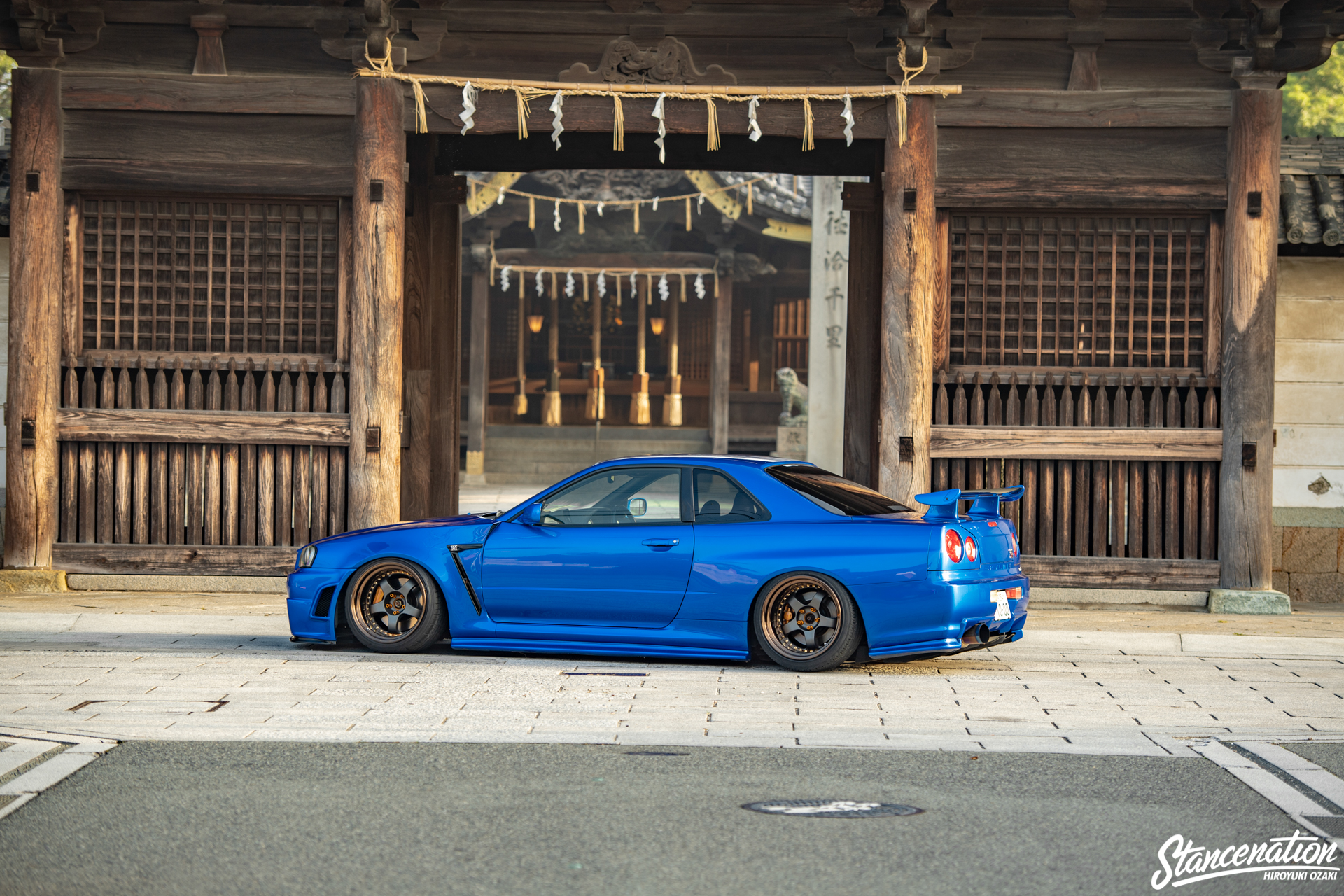 Nissan GTR r34 stance